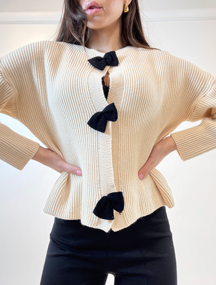 Cardigan art F03